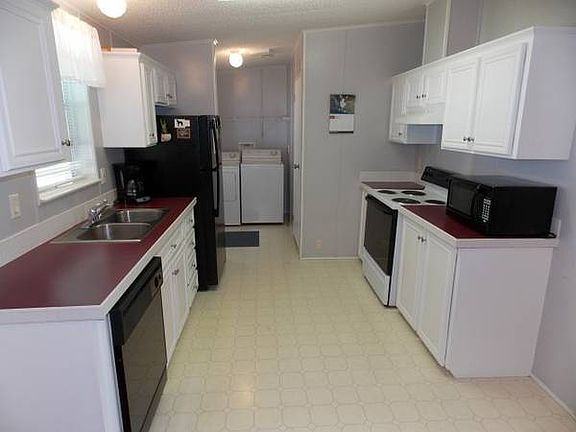 3rd image of 1750 Red Pine Ave