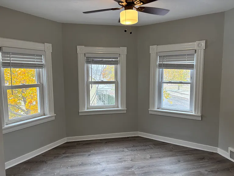 310 W Campbell St #2 — Photo 4