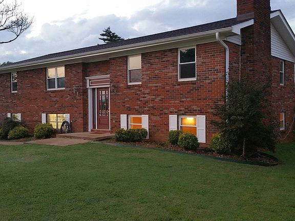 2nd image of 8135 Holly Crest Dr