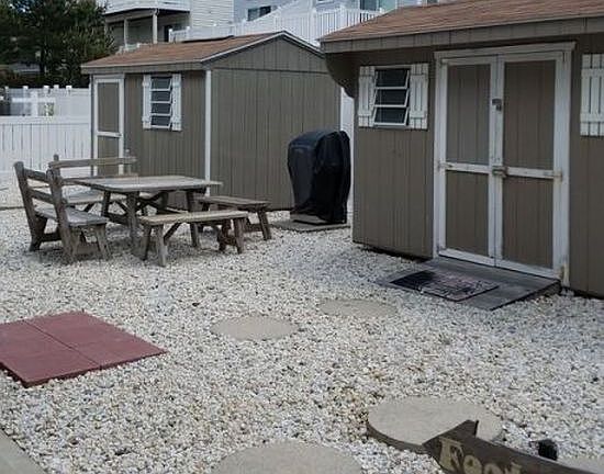 3rd image of 22 76th St E #A