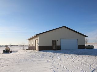 1751 40th St SW, Montrose, MN 55363