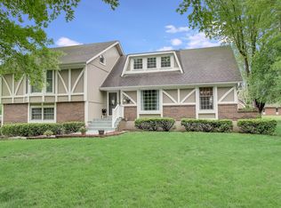 308 SW Lake Village Blvd, Blue Springs, MO 64014