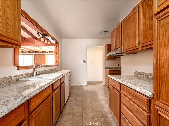 5th image of 1646 E Avenue Q6