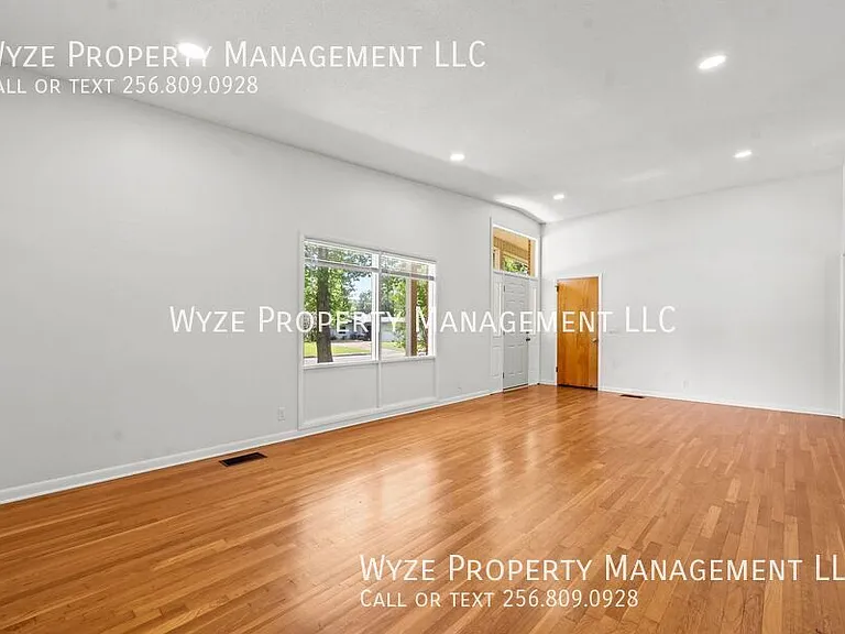 11005 Louis Dr SE — Photo 12