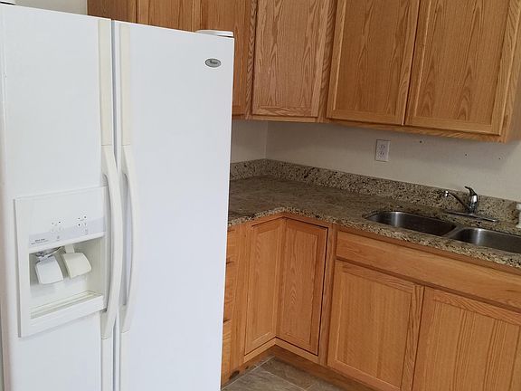 Large capacity refrigerator 