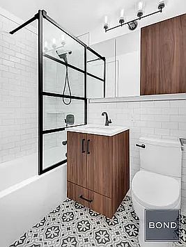 5th image of 301 E 64th St APT 3E