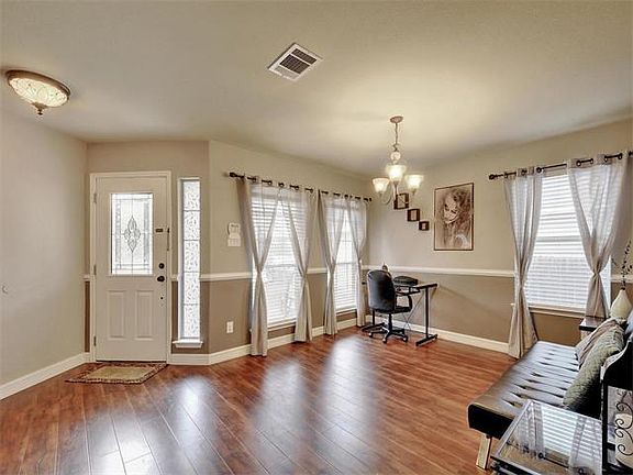 5th image of 1106 Concan Dr