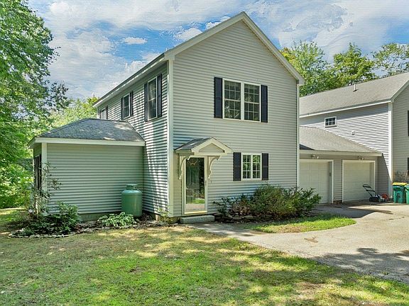 2nd image of 363 Chestnut Hill Road #2