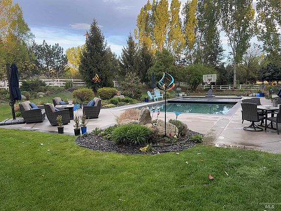 4th image of 1400 N Razza Way