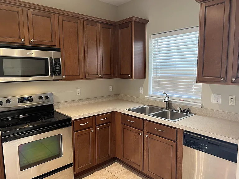 8 Myrtle Oak Way — Photo 4