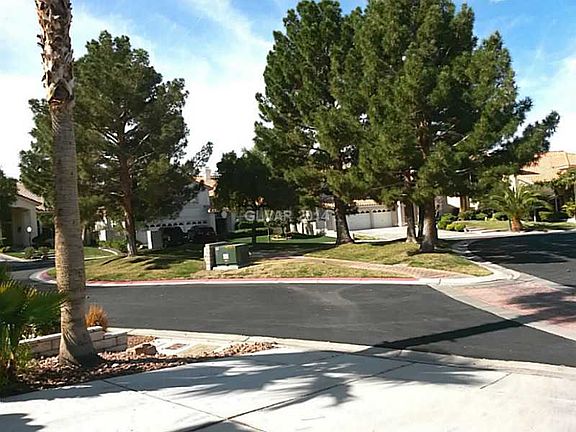 2nd image of 2420 Legacy Island Cir