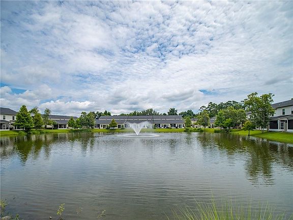 4th image of 804 Mariners Cir