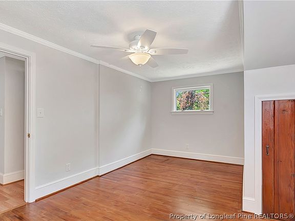23rd image of 314 W 18th St