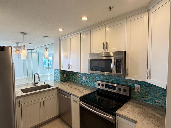 4th image of 1200 Pacific Coast Hwy APT 117