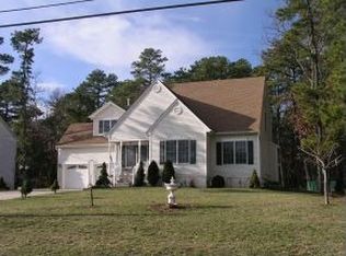 713 Railroad Dr, Little Egg Harbor, NJ 08087