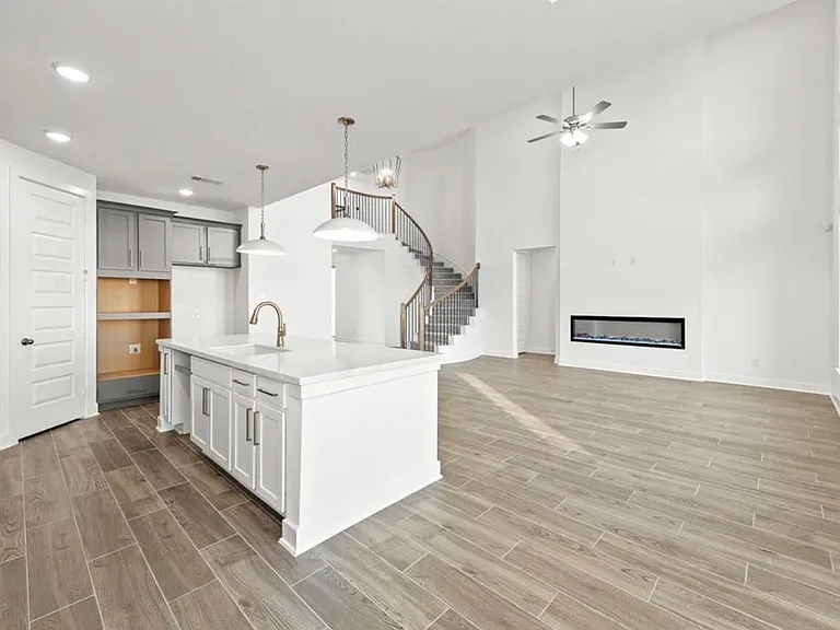 8706 Gleaming Village Way — Photo 4