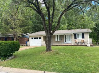 11160 Linnell Dr, Saint Louis, MO 63136