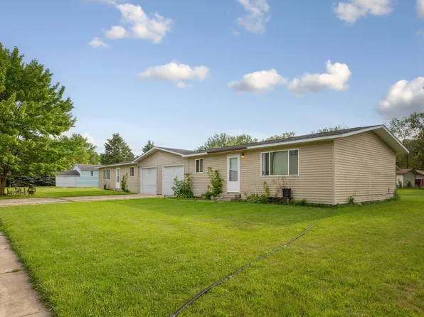 1901 4th St NE, Waseca, MN 56093