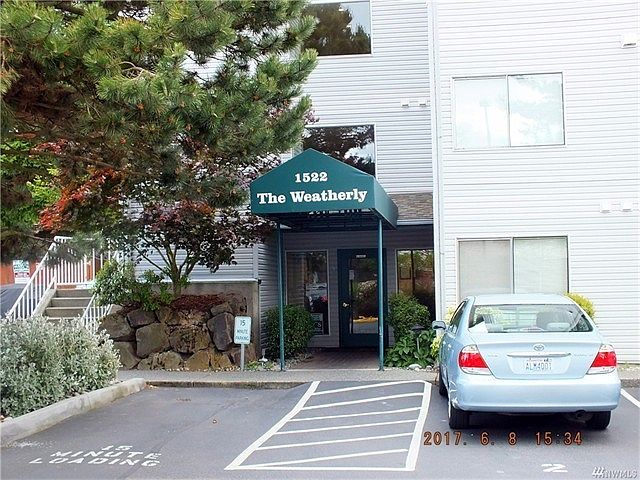 1st image of 1522 NE 175th St Unit 101