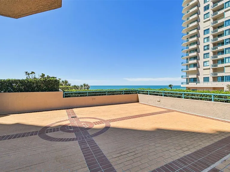1560 Gulf Blvd #306 — Photo 40