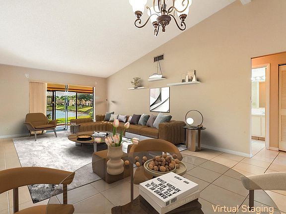 4th image of 633 Sea Pine Way #H