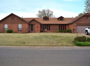 1615 E Colonial Dr, Sallisaw, OK 74955