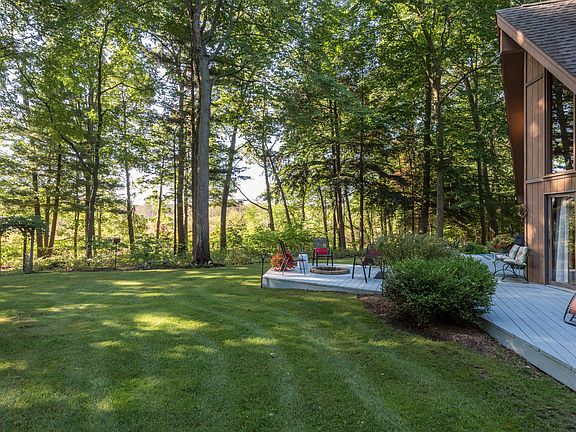 3rd image of 6522 Wildwood Dr