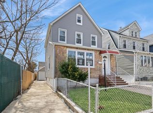 21538 112th Ave, Queens Village, NY 11429