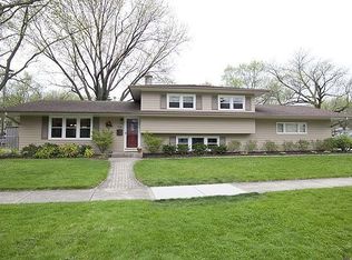 228 Triton Ln, Naperville, IL