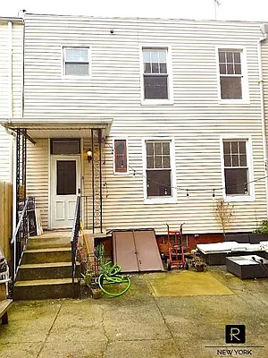 Rented by R New York | media 1