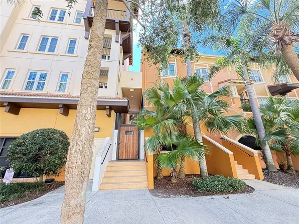 100 4th Ave S APT 203, Saint Petersburg, FL 33701