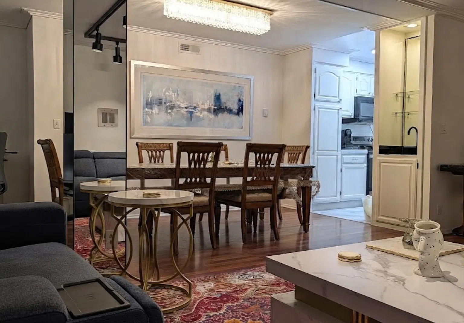 2 bed, 2.5 bath, 1190 sqft, $5,250 — Photo 2