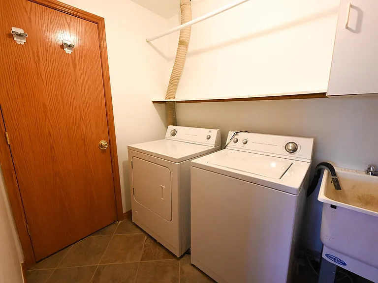 28777 Berwick Ct #1 — Photo 26