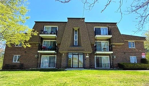 1st image of 8231 Archer Ave APT 3