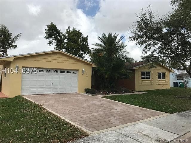 1st image of 13901 Kendale Lakes Blvd
