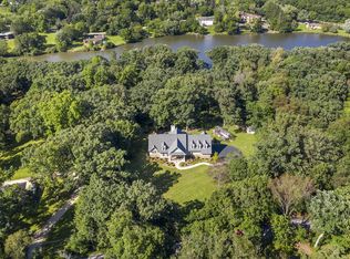 40W876 Whitney Rd, St Charles, IL 60175