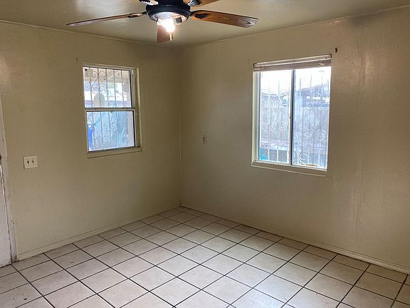 2nd image of 301 W Columbia St