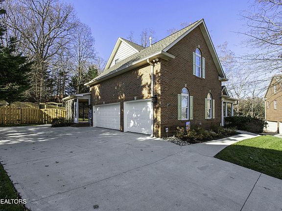 2nd image of 9226 Mira Vista Ln