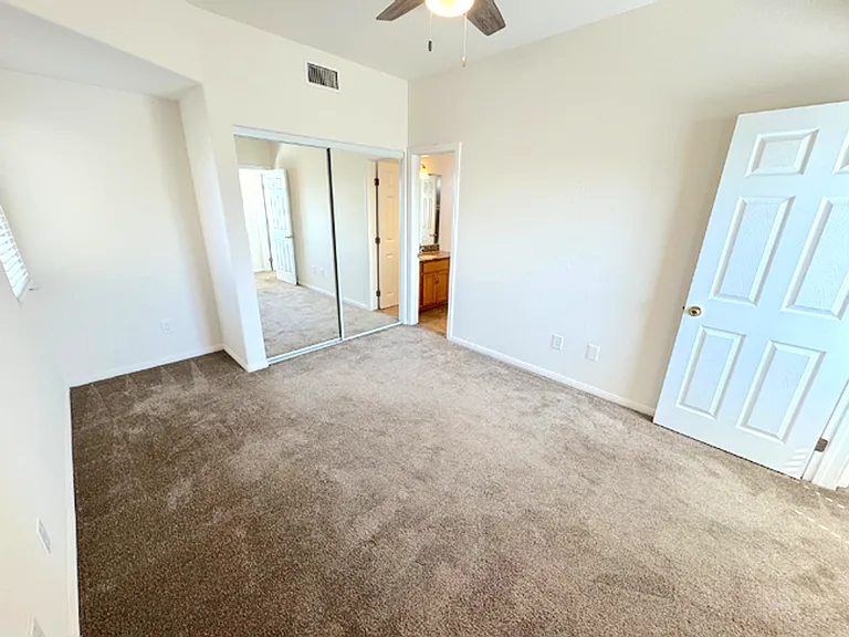 256 Elm Ave — Photo 17