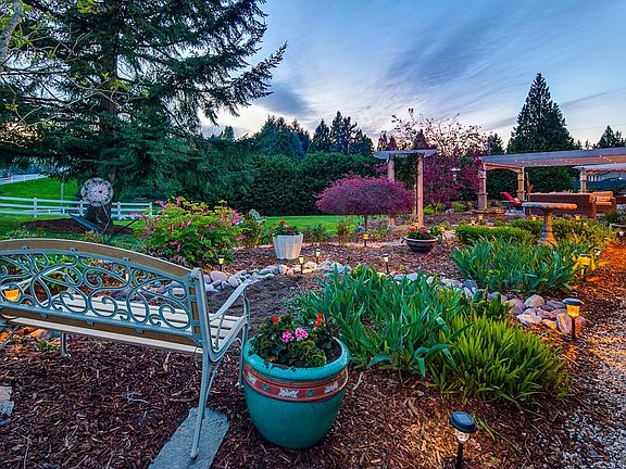 5th image of 6131 136th Ave NE