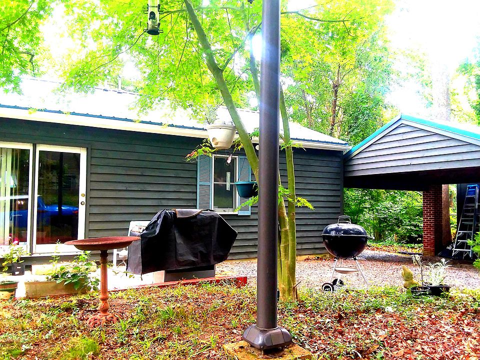 Propane grill & charcoal grill