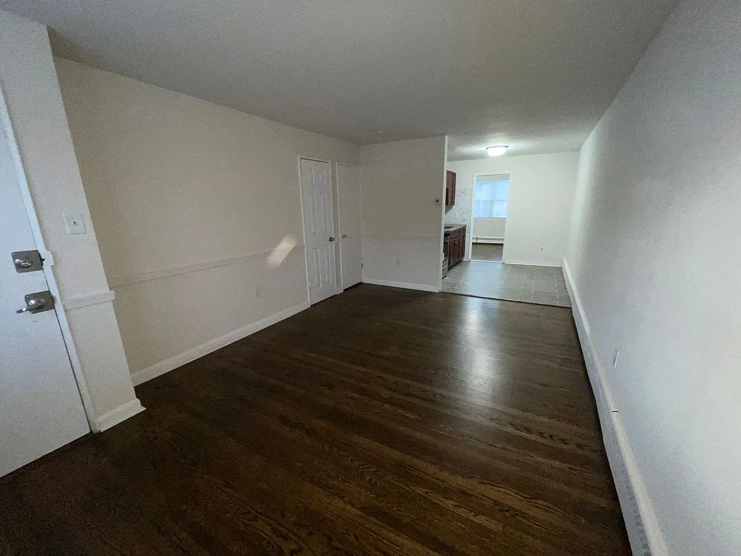 1 Bed 1 Bath 1st Floor Apartment With Finished Basement — Photo 2