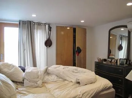 Rented by Dream Space Realty | media 4