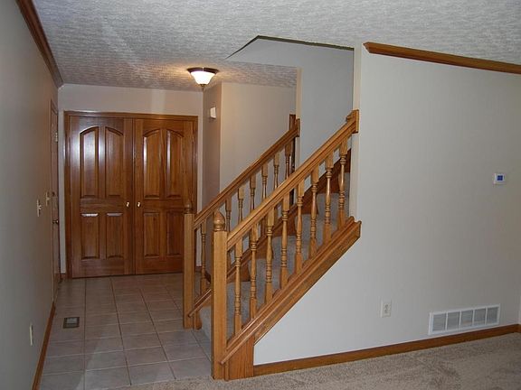 2nd image of 7090 Jean Ct