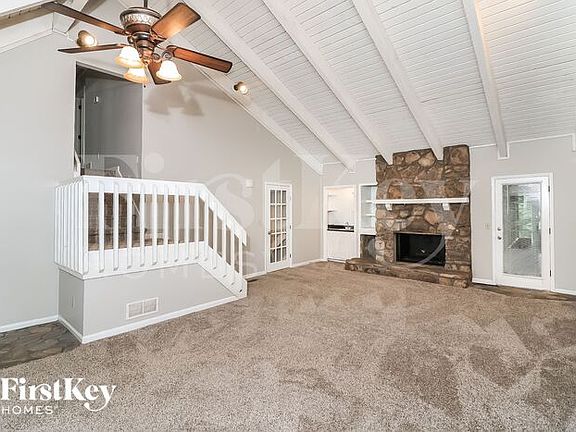 4th image of 2870 Creek Park Dr