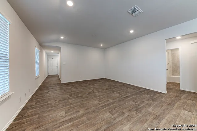 197 Middle Green Loop — Photo 5