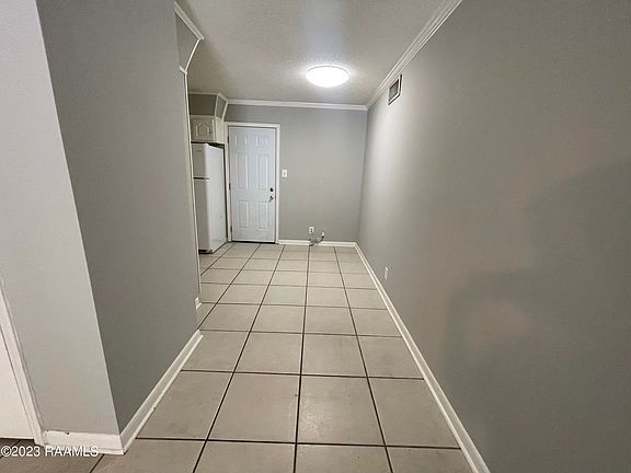 4th image of 337 E University Ave APT 12