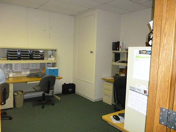 5th image of 580 Madison Ave N Unit 5