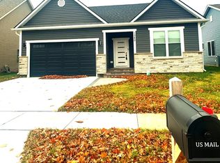 1380 Sandpiper Ln, Woodstock, IL 60098
