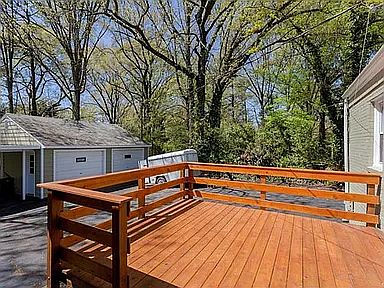 2nd image of 1505 Cutshaw Pl
